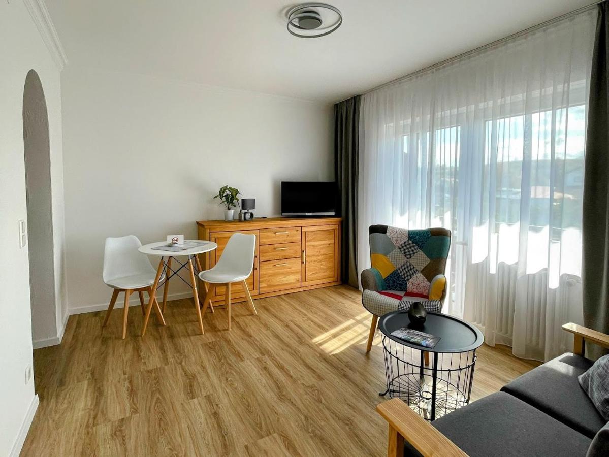 Zum Schwanen Garni Hotel Buggingen Екстериор снимка