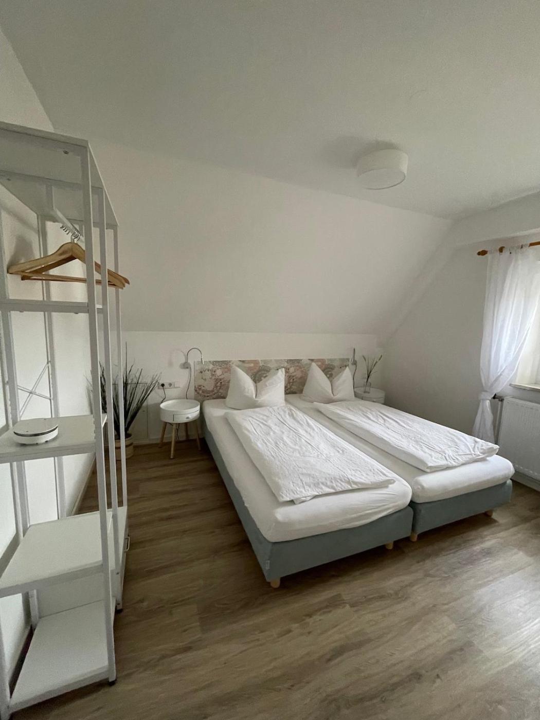 Zum Schwanen Garni Hotel Buggingen Екстериор снимка